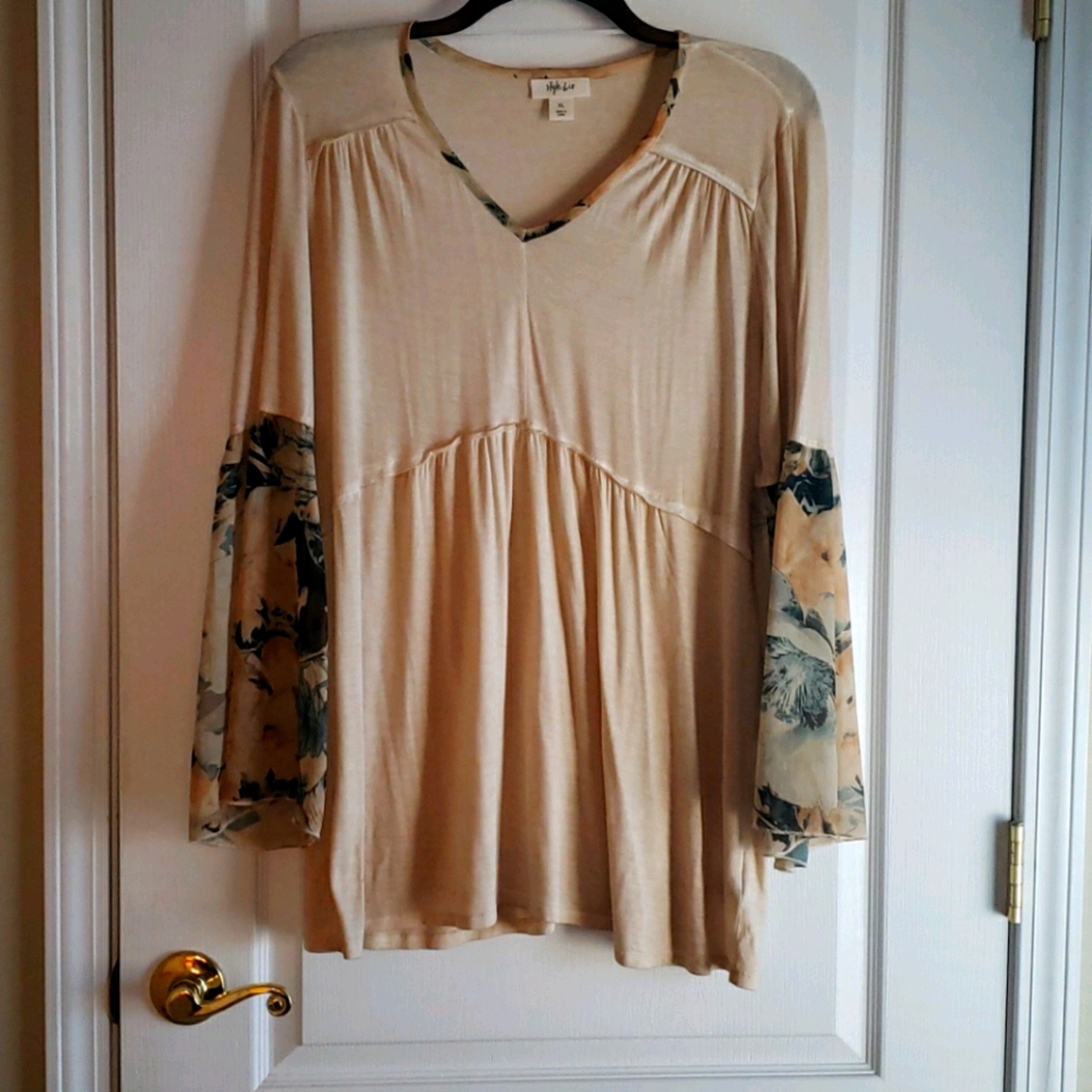 Style & co....Beautiful Blouse